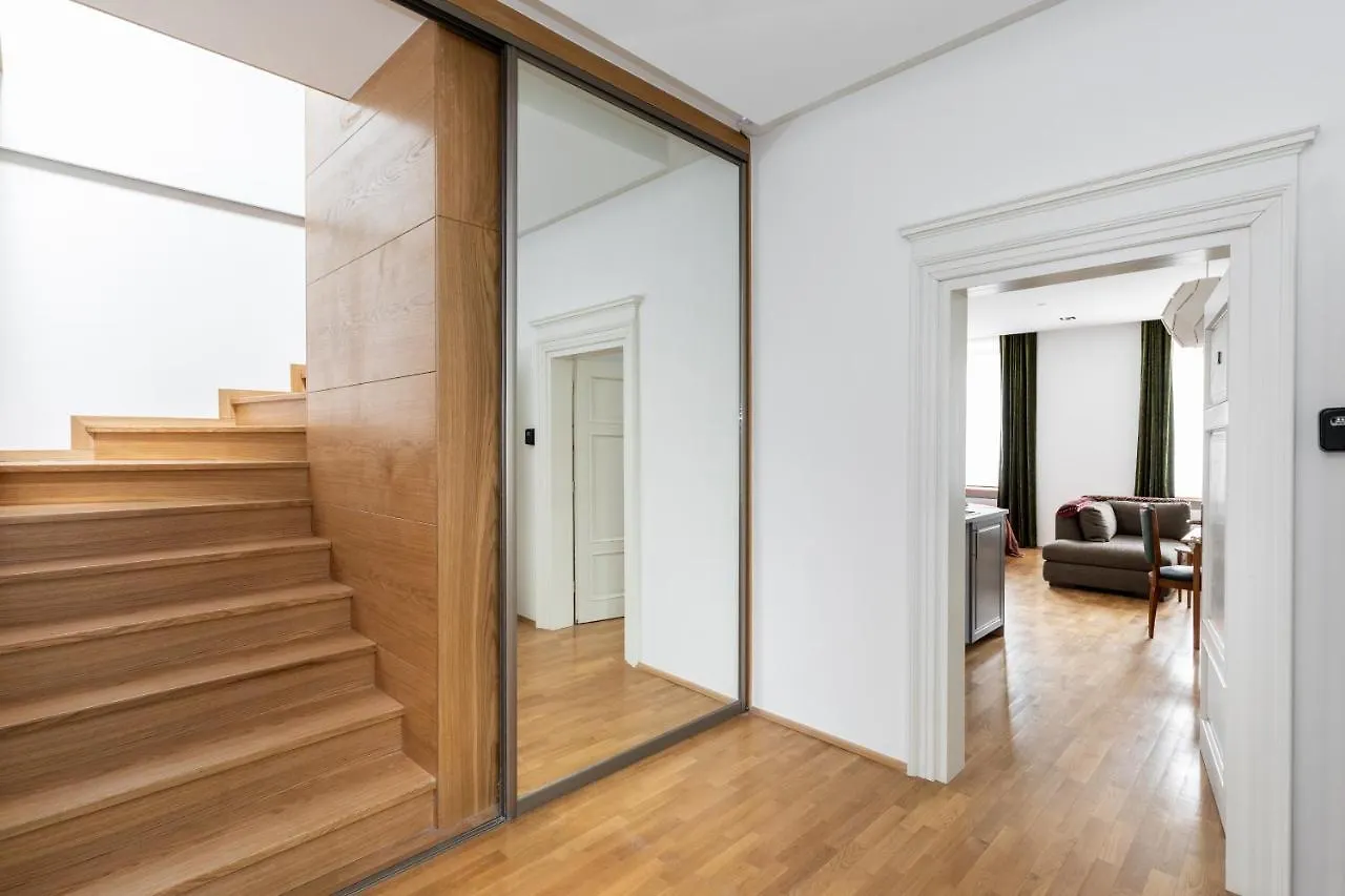 Palac Zieleniewskich Apartamenty Sw Marka 31 Krakov
